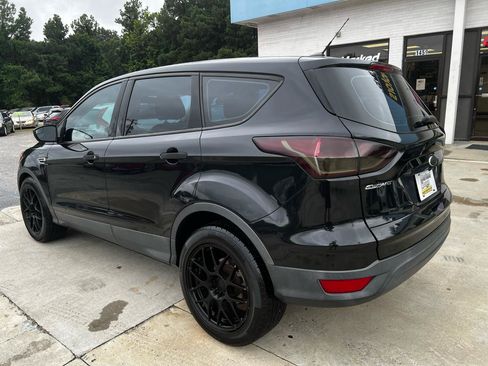 Used 2015 Ford Escape S FWD image 9