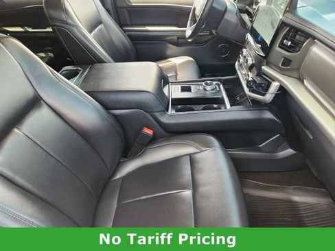 Used 2022 Ford Expedition XLT RWD image 12