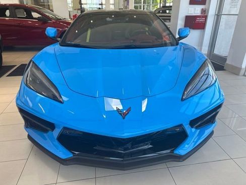 Used 2021 Chevrolet Corvette Stingray Premium Cpe w/ Z51 Performance Package RWD image 2