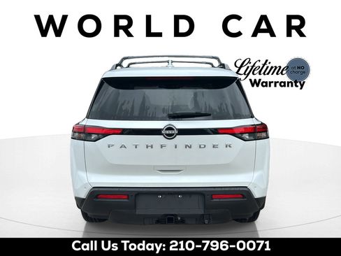 Used 2025 Nissan Pathfinder SV w/ SV Premium Package FWD image 4