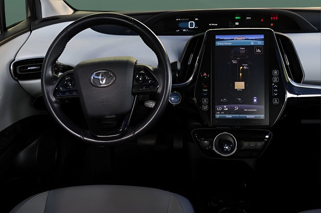Used 2020 Toyota Prius Prime XLE FWD image 24