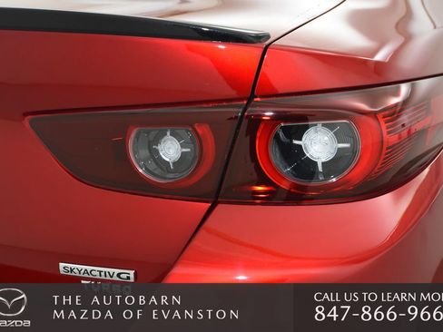 Certified 2025 MAZDA MAZDA3 2.5 Turbo Sedan w/Premium Plus image 34