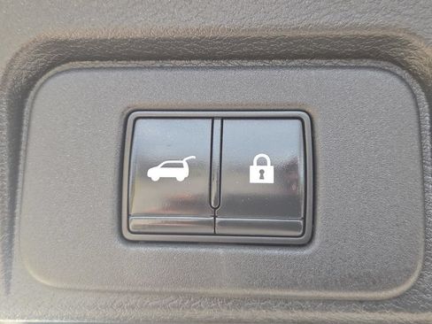 Used 2021 Nissan Rogue Platinum AWD/4WD image 19