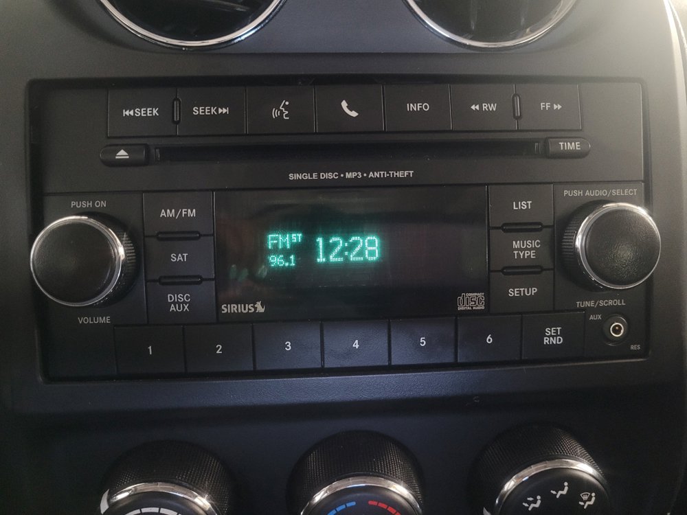 Used 2017 Jeep Patriot Latitude FWD image 25