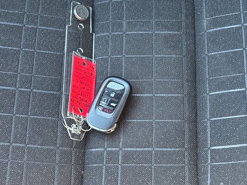 Used 2024 Honda HR-V Sport image 9