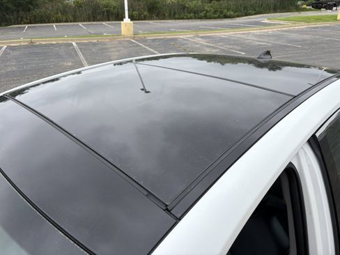 Used 2023 Toyota Camry XLE FWD image 28