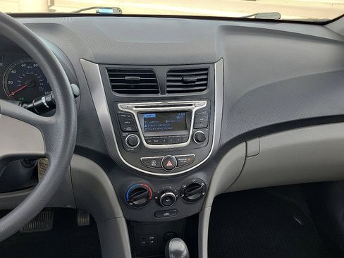 Used 2017 Hyundai Accent SE image 13