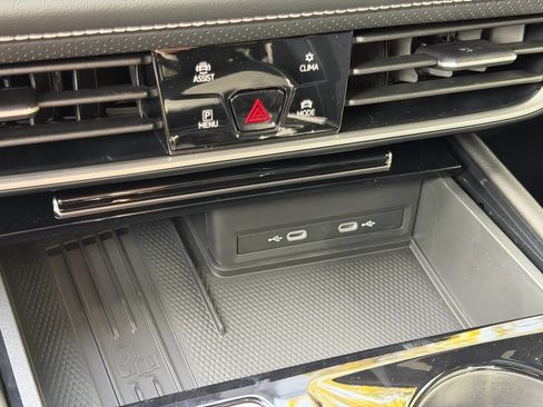 New 2026 Volkswagen Atlas Cross Sport SEL R-Line image 33