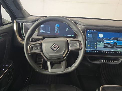 Used 2023 Rivian R1S Adventure image 28