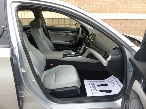 Used 2019 Honda Accord LX image 36