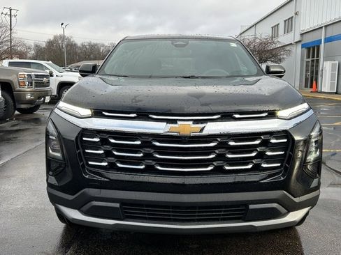 New 2026 Chevrolet Equinox LT image 2