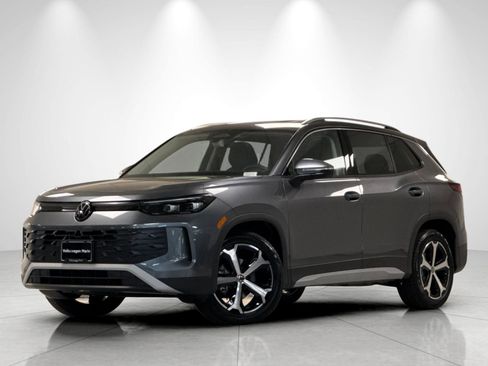 New 2026 Volkswagen Tiguan SE FWD image 1