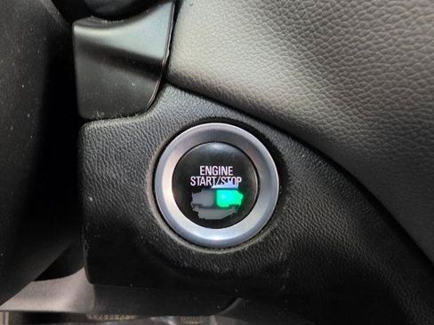 Used 2018 Chevrolet Equinox LS FWD image 16
