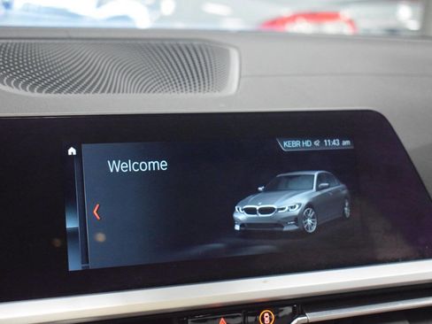 Used 2020 BMW 330i Sedan w/ M Sport Package image 39