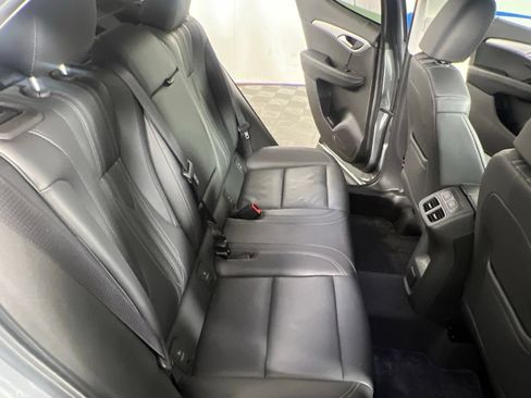 Used 2024 Buick Envision Avenir AWD/4WD image 13