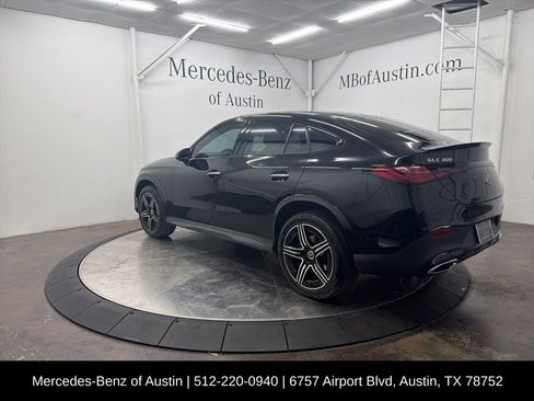 Certified 2025 Mercedes-Benz GLC 300 4MATIC image 5