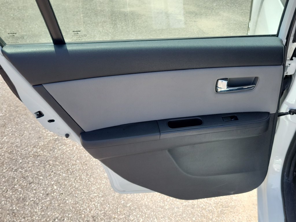 Used 2012 Nissan Sentra 2.0 S FWD image 8
