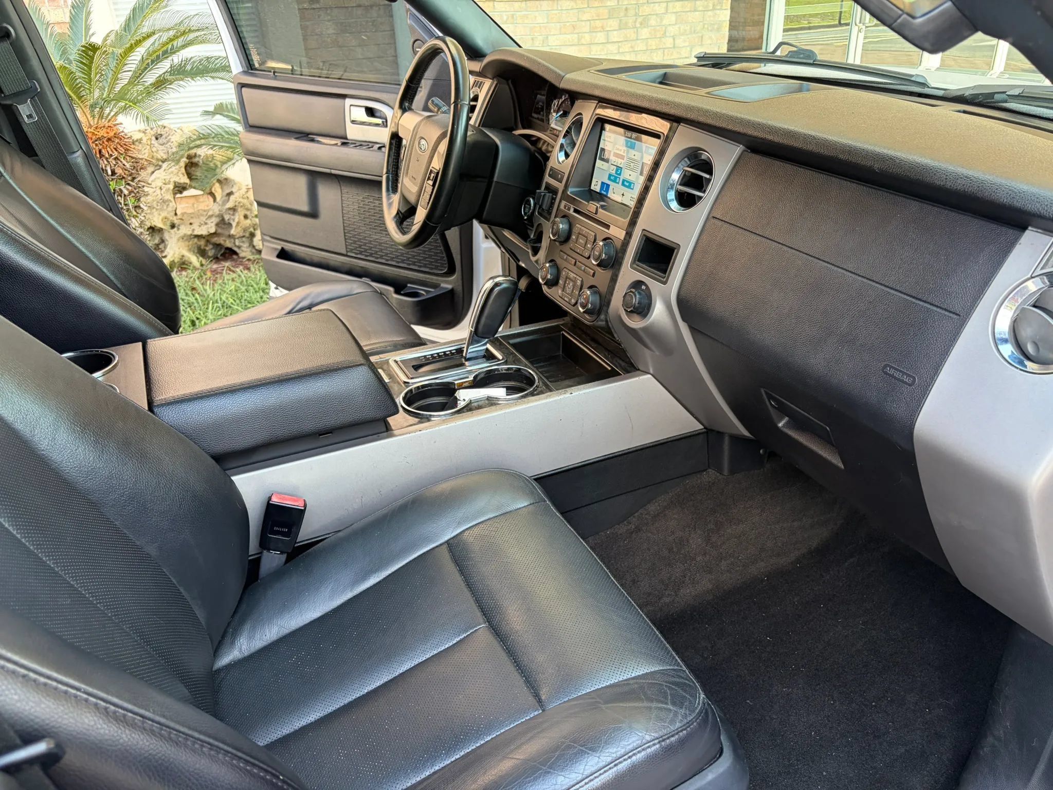 Used 2017 Ford Expedition EL Limited w/ Equipment Group 301A RWD image 22
