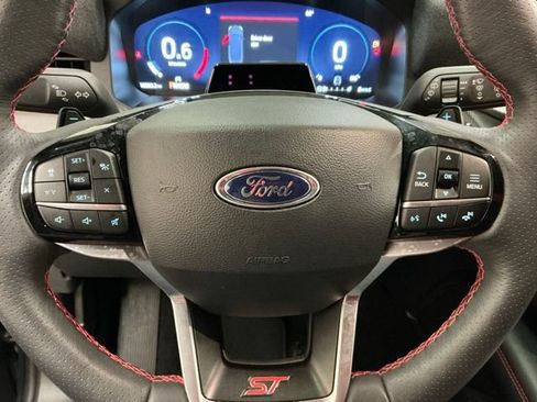 Used 2025 Ford Explorer ST AWD/4WD image 28