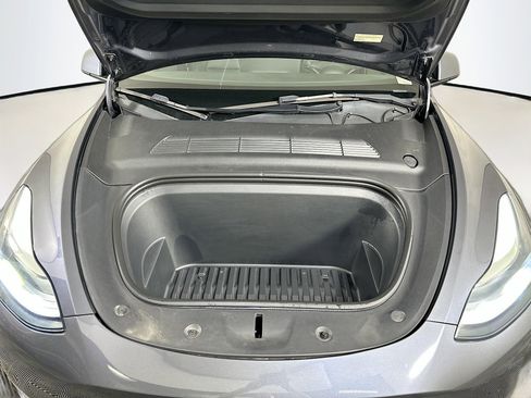 Used 2023 Tesla Model Y Long Range AWD/4WD image 34