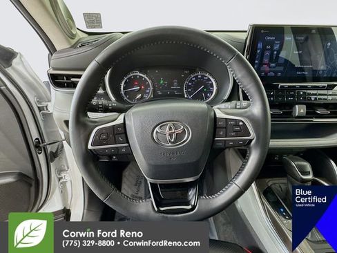 Used 2022 Toyota Highlander Limited image 14