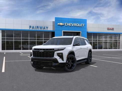 New 2026 Chevrolet Traverse RS w/ LPO, Floor Liner Package AWD/4WD image 8