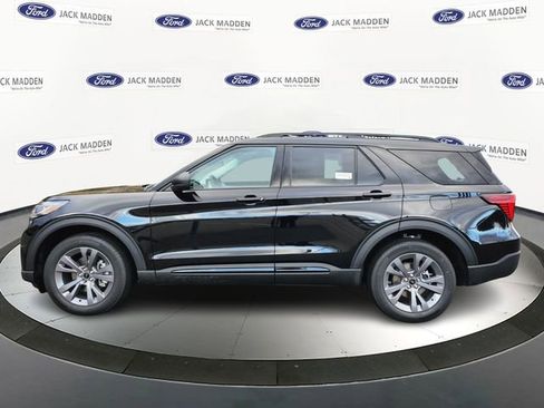 New 2026 Ford Explorer Active w/ Active Comfort Package image 2