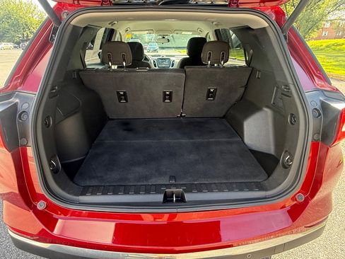 Used 2018 Chevrolet Equinox LT AWD/4WD image 25