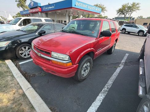 Used 2003 Chevrolet Blazer LS w/ Preferred Equipment Group AWD/4WD image 2