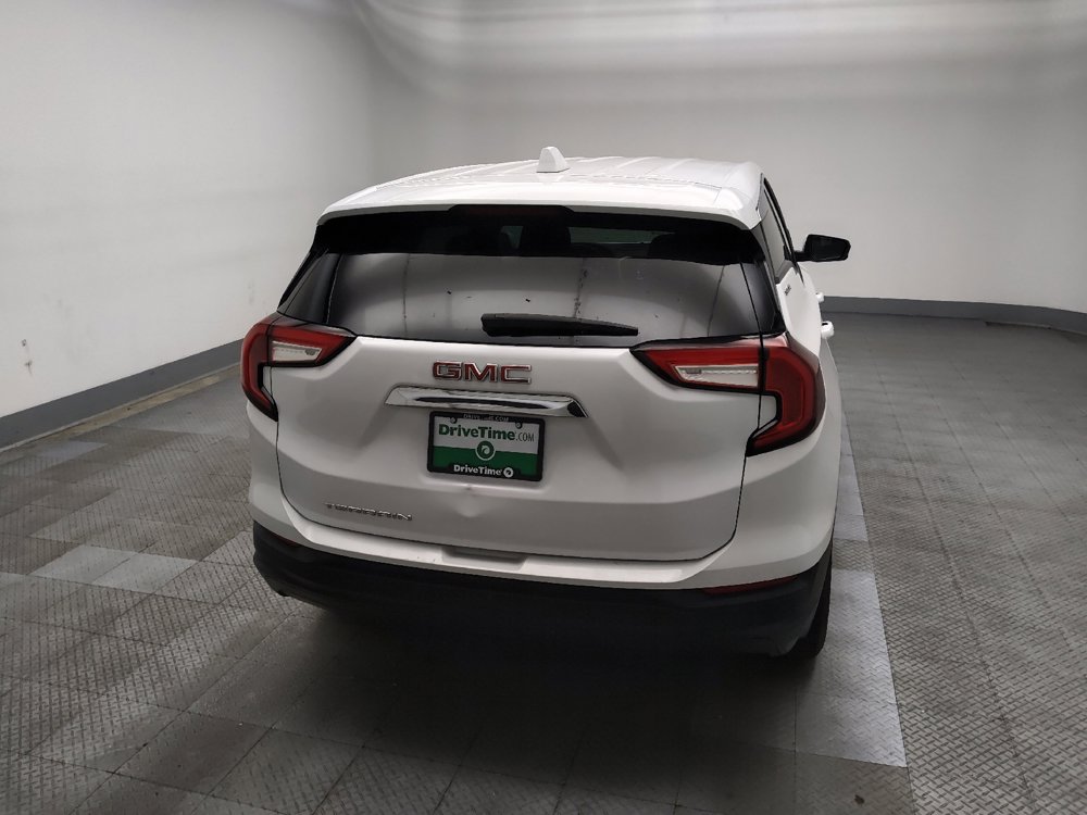 Used 2024 GMC Terrain SLE FWD image 7