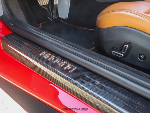 Used 2019 Ferrari Portofino image 69