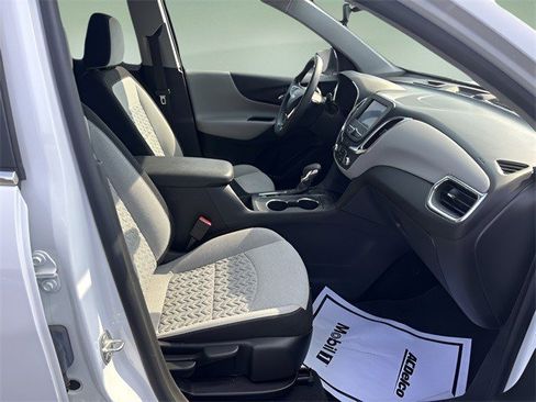 Certified 2022 Chevrolet Equinox LT image 12