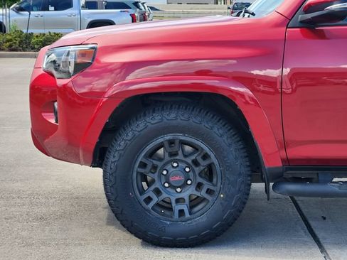 Used 2024 Toyota 4Runner SR5 Premium w/ Moonroof Package RWD image 8