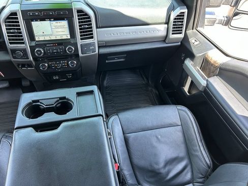 Used 2017 Ford F250 Lariat w/ Chrome Package AWD/4WD image 16
