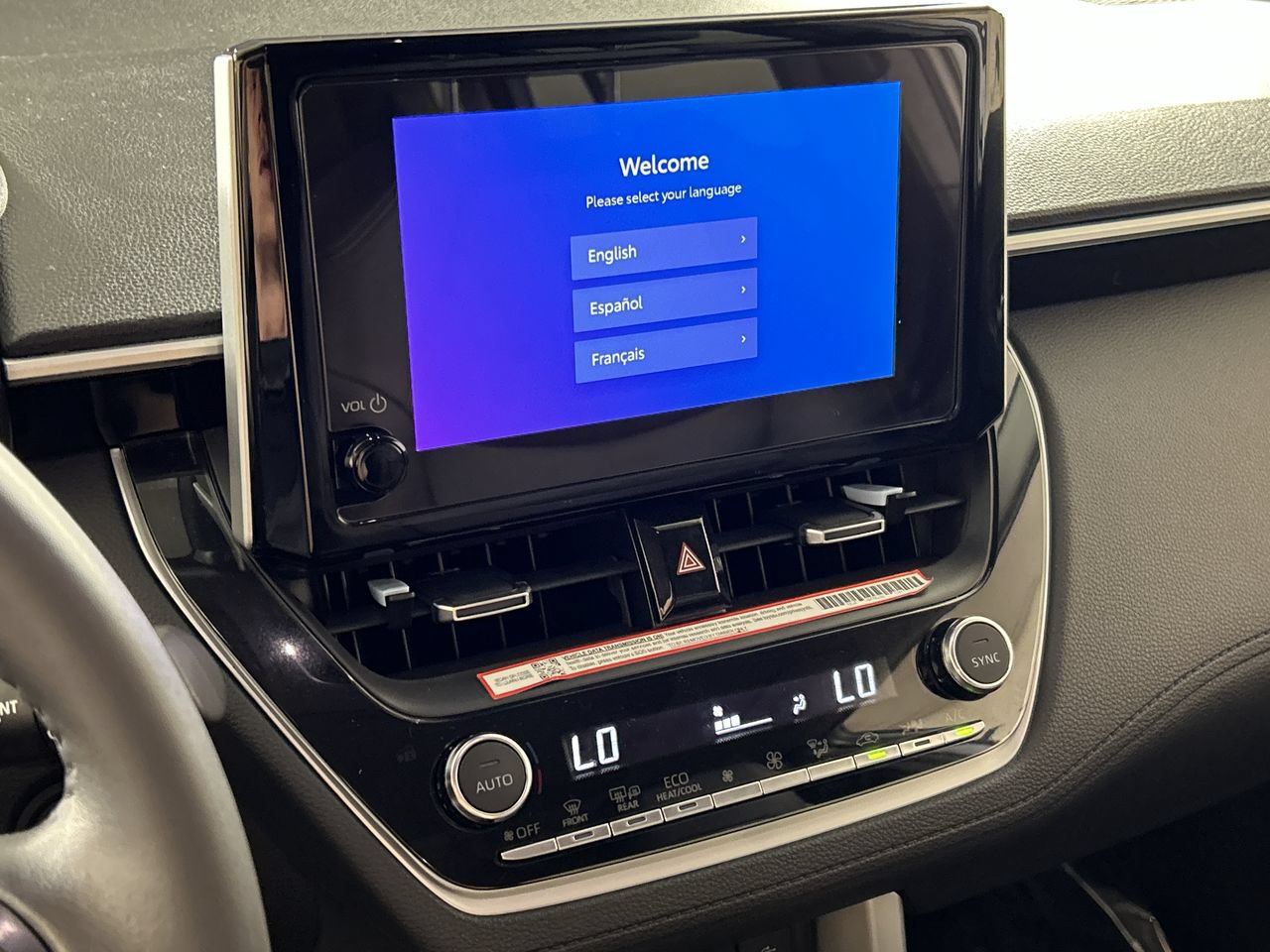 Used 2025 Toyota Corolla Cross XLE w/ Convenience Package FWD image 18