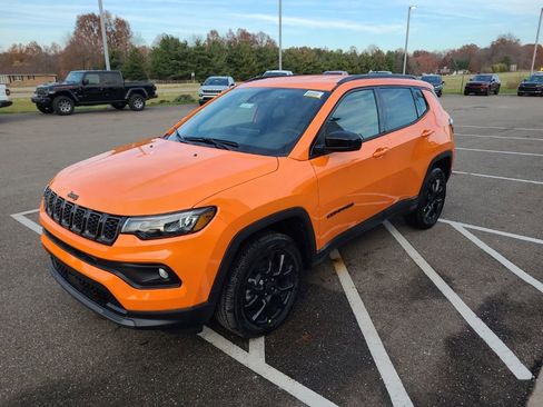 New 2026 Jeep Compass Latitude AWD/4WD image 11