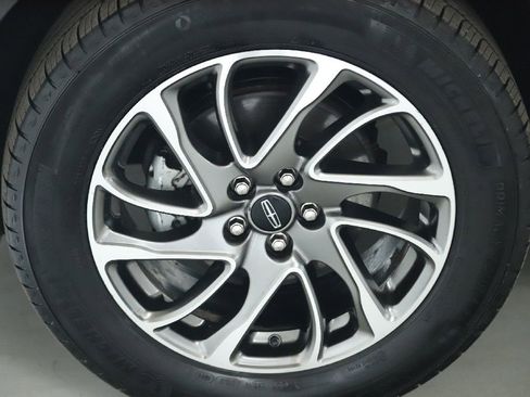 Certified 2022 Lincoln Corsair AWD w/ Equipment Group 101A image 35