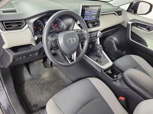 Used 2021 Toyota RAV4 XLE w/ Convenience Package AWD/4WD image 18