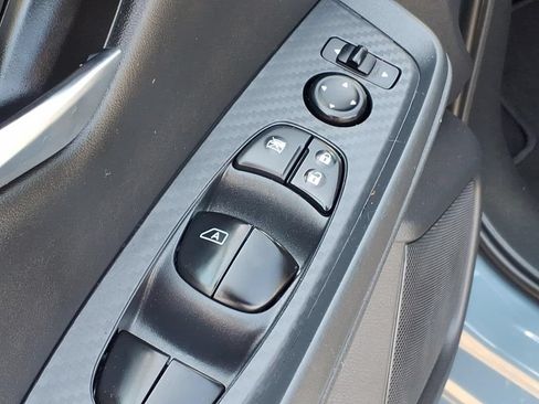 Used 2025 Nissan Sentra SV FWD image 12