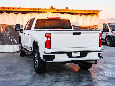 Used 2023 Chevrolet Silverado 2500 Custom w/ Custom Value Package image 7