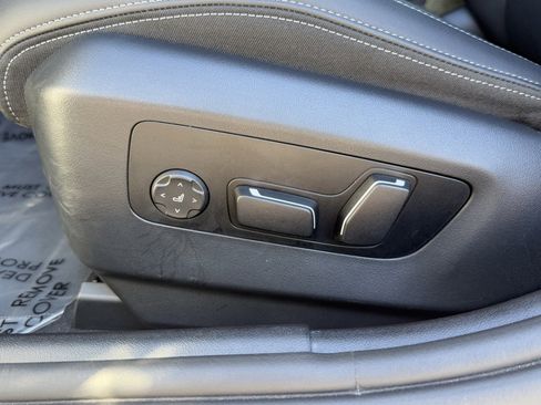 Used 2025 BMW i5 xDrive40 w/ Premium Package image 24