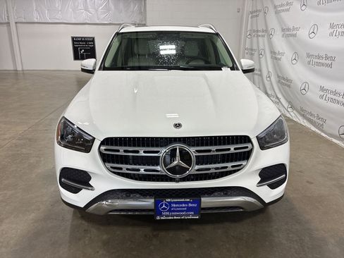 New 2026 Mercedes-Benz GLE 450e 4MATIC image 2