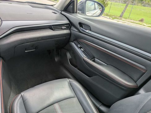 Used 2023 Nissan Altima 2.5 SR FWD image 19
