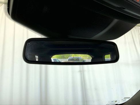 Used 2023 Ford Explorer King Ranch w/ Technology Package image 17