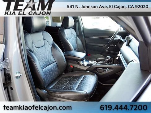 Certified 2025 Kia Telluride AWD image 13