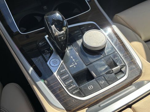 Used 2021 BMW X5 xDrive40i w/ Premium Package image 29