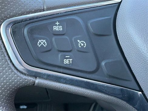 Used 2022 Chevrolet Malibu LT image 23