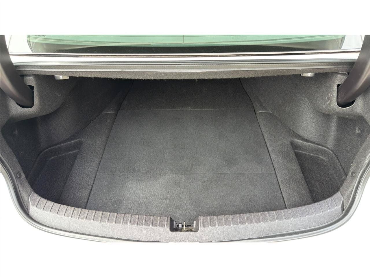 Used 2015 Acura TLX w/ Technology Package FWD image 32