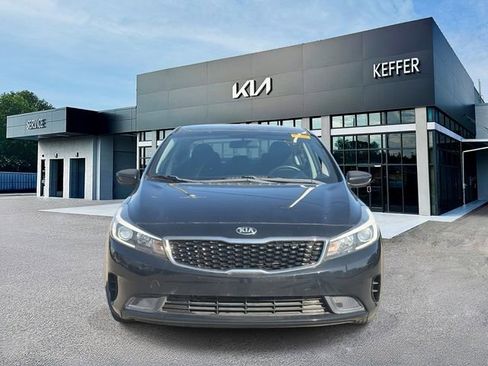 Certified 2017 Kia Forte LX image 3