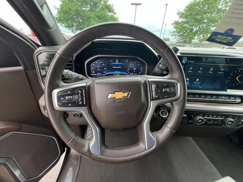 Used 2023 Chevrolet Silverado 1500 LT w/ Safety Package AWD/4WD image 38